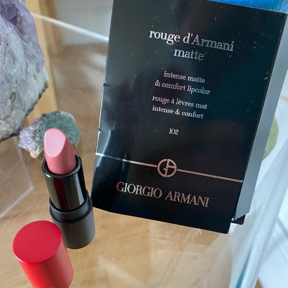 Giorgio Armani Rouge d’ Armani Matte
Intense matte - Picture 1 of 3